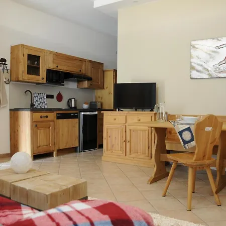 Cervinia - Matterhorn מלון דירות ברויל-קרוויניה