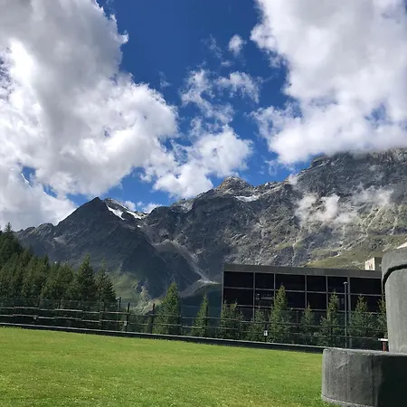Cervinia - Matterhorn Apart Otel *